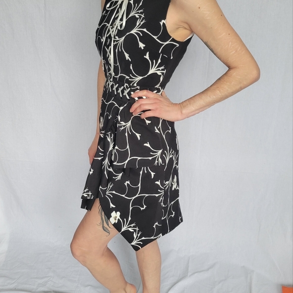 Preen by Thornton Bregazzi floral lace up dress - Picture 4 of 7